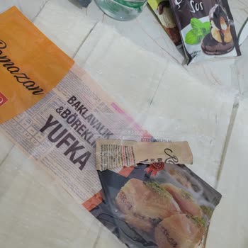 BİM Şubesinde Küflü Baklavalık Yufka Satışı Ve Kalite Kontrol İhmali