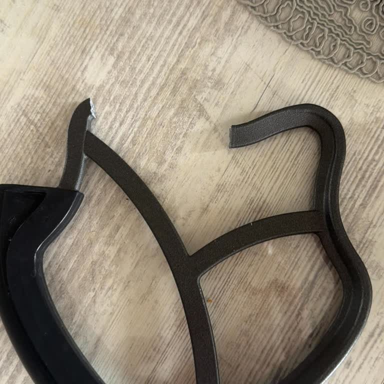 Yeni Alınan Çiğ Köfte Aparatı Kırıldı, Yedek Parça Bulunamıyor