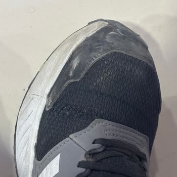 Adidas Spor Ayakkabım 15 Günde Yırtıldı, Garanti Reddi