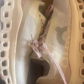 Yanlış Numara Gelen Ayakkabılar İçin Değişim Talebinde Sessiz Müşteri Hizmeti