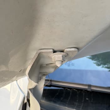 arabam.com Ekspertiz Raporunda Kaput Sök Tak Hatası Alıcı Güvenini Zedeledi