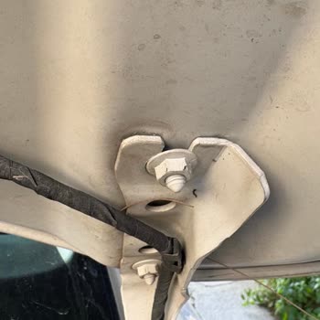 arabam.com Ekspertiz Raporunda Kaput Sök Tak Hatası Alıcı Güvenini Zedeledi