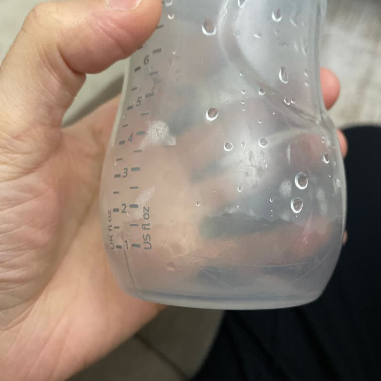 Biberonun Alt Bölümünde Çıkarılamayan Kararma Ve Değişim Talebi