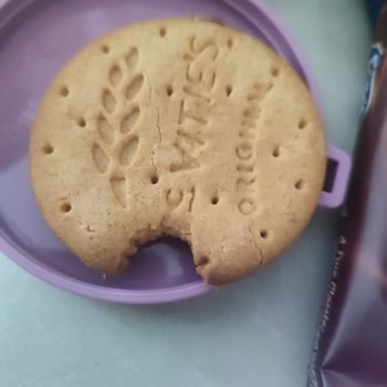 Ülker Mcvities Ürünün Fare Isırığı İzleri Ve Eksik Parça Üzerine Hijyen Şikayeti