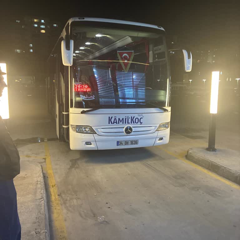 Kamil Koç Araç Arızası Nedeniyle Saatlerce Bekletilen Yolculara Çözüm Sunulmadı