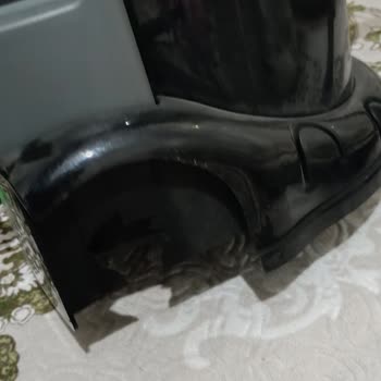 Classic 7800 Modelde Kırılan Gövde Alt Bagaj Ve Tekerlek İçin Yedek Parça Ve Geri Dönüş Talebi