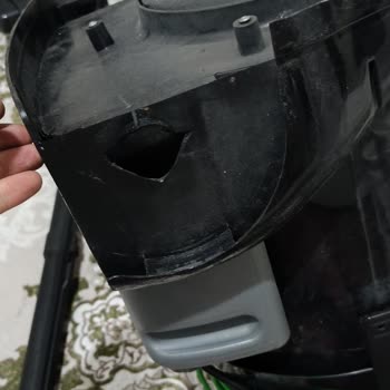 Classic 7800 Modelde Kırılan Gövde Alt Bagaj Ve Tekerlek İçin Yedek Parça Ve Geri Dönüş Talebi