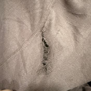 Betushe Boutique Pantolonunun Üçüncü Giyimde Yırtılması Ve Cevapsız İletişim