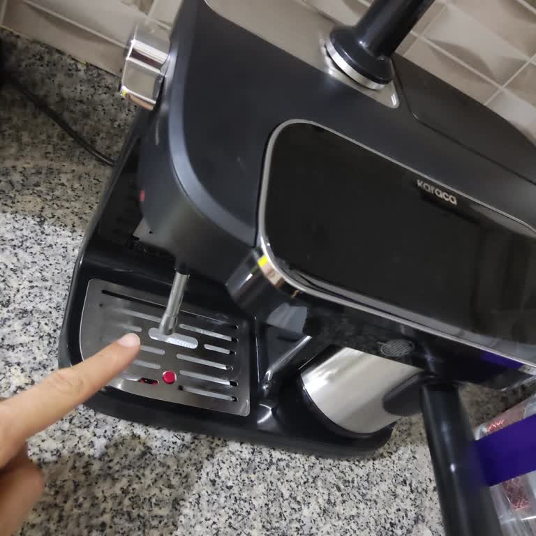 Karaca Hatır Perfetto Kahve Makinesinde Süt Köpürtme Çalışmıyor, Su Sızdırıyor