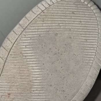 2 Yıllık Garanti Verilen Ayakkabının 6 Ayda Tabanı Eritildi, Mağaza Kullanıcı Hatası Diyor