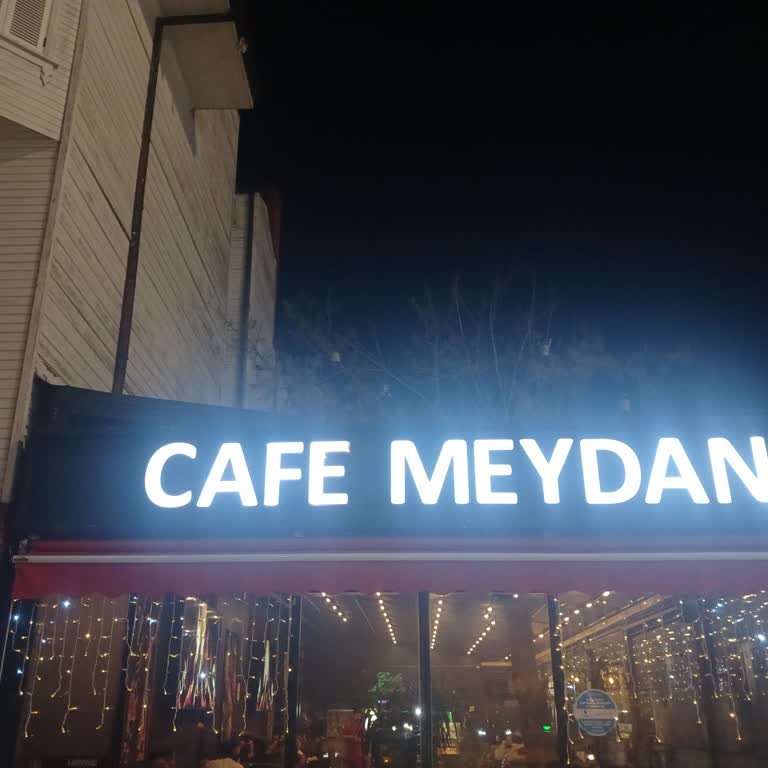 Çay Altlığı Talebinde Ve Ayrı Ödemede Alaycı Ve Saygısız Davranış
