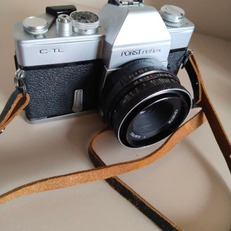 Hamza Rüstem Bozuk Ve Kusurlu Bir Fotoğraf Makinesi