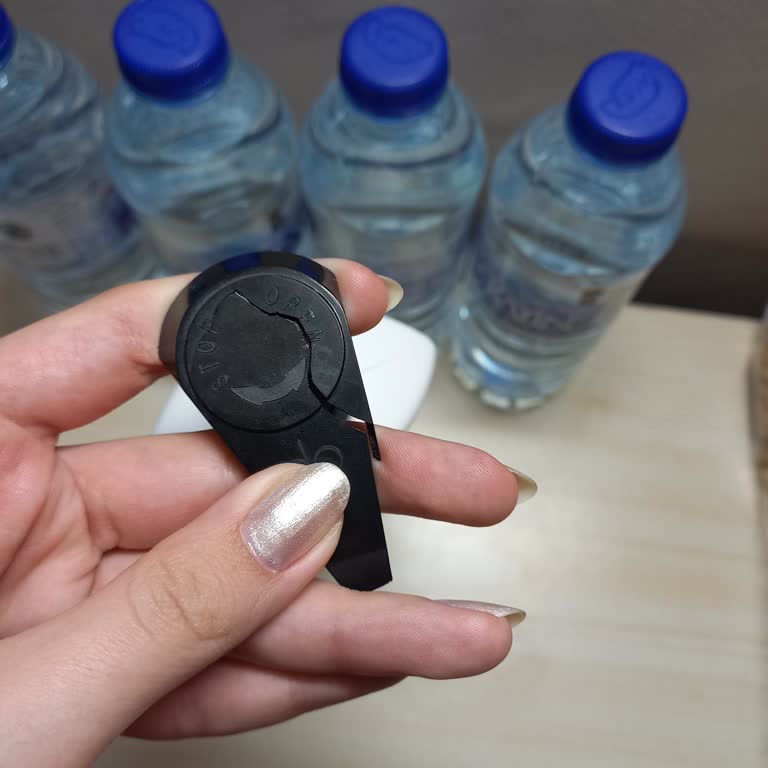 Kırık Kapaklı Şampuan Teslimatı: Hijyen Endişesi Ve Paketleme Güveninde Azalma