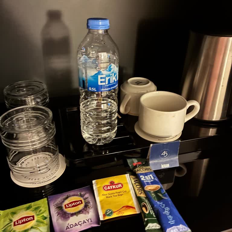 The Fortyfive Business Hotel&SPA Su Ve İkram Politikası