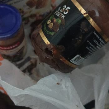 Kırık Kakaolu Fındık Kreması Ve Kirlenmiş Diğer Ürünler İçin Müşteri Hizmetinden Yanıt Yok