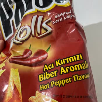 Patos Rolls Hot Pepper Flavour Cipslerinde Yanık Ve Sineklenme Sorunu