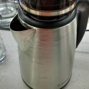 Bosch Çaycıda Paslanma Sorunu Sağlık Riskine Dönüştü Ve Garanti Çağrısı Görmezden Gelindi