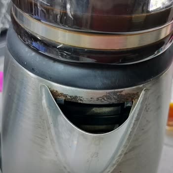 Bosch Çaycıda Paslanma Sorunu Sağlık Riskine Dönüştü Ve Garanti Çağrısı Görmezden Gelindi