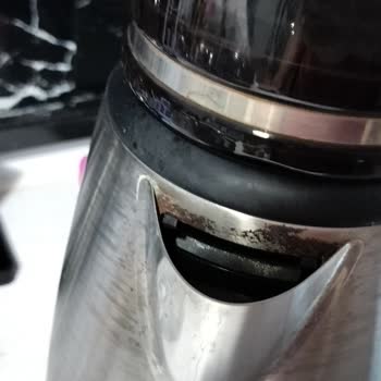 Bosch Çaycıda Paslanma Sorunu Sağlık Riskine Dönüştü Ve Garanti Çağrısı Görmezden Gelindi