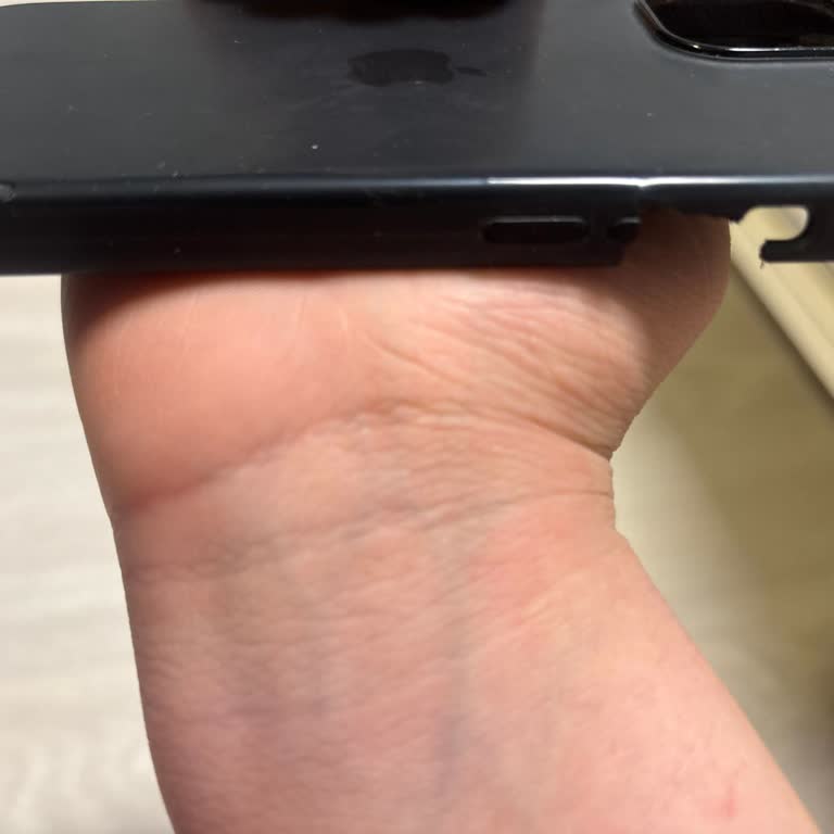 İPhone 15 Telefon Kılıfı Kısa Sürede Yırtıldı, Deforme Oldu Ve Değişim Bekliyor