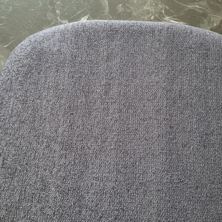 İlan Rengiyle Uyuşmayan Sandalye, Kargo Ücreti Müşteriye Yükleniyor