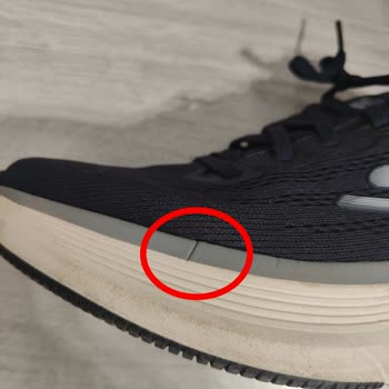 Skechers GO Run Elevate 2.0 Model Ayakkabısında Aşırı Terleme Ve Üretim Hatası