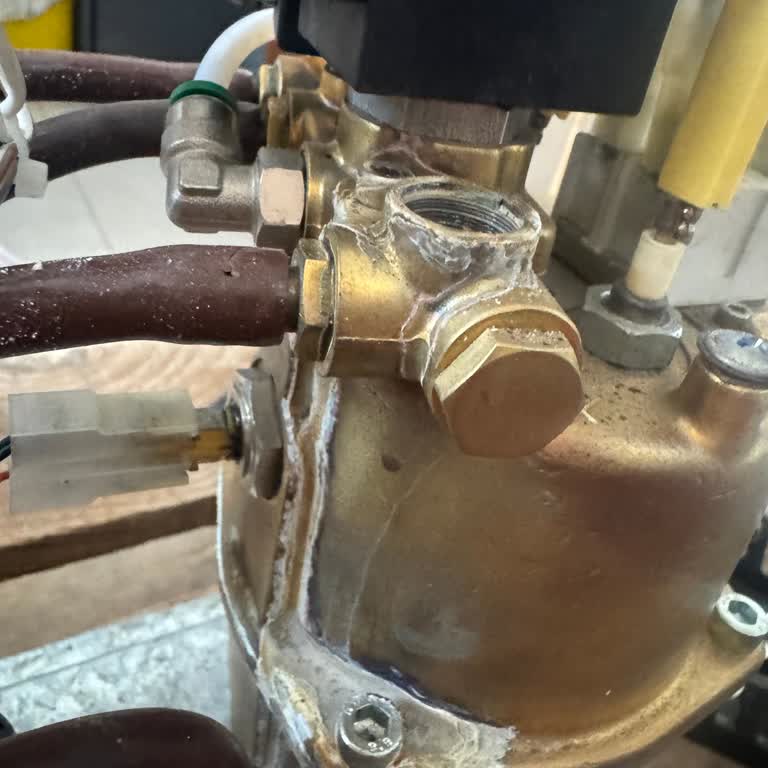 Necta Yanıltıcı Model Bilgisi Ve Garanti Sözünün İhlali