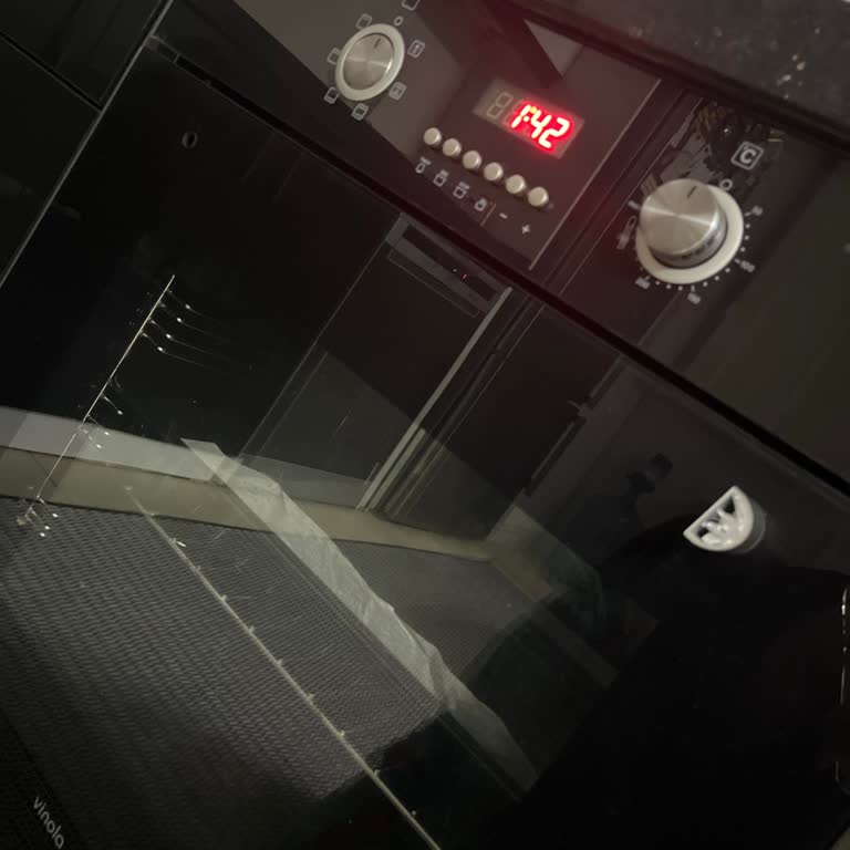 Vinola Ofa501.02 Fırın Kapak Kolu Kırıldı, Ücretsiz Parça Değişimi Talebi