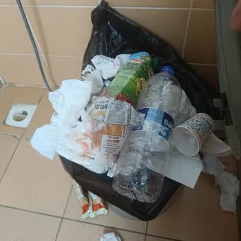 Gazi Yaşargil Eğitim Araştırma Hastanesi Hijyen Sorunu!