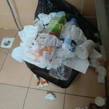 Gazi Yaşargil Eğitim Araştırma Hastanesi Hijyen Sorunu!