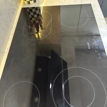 Arçelik Elektrikli Cam Ocakta Kalıcı Buğu Ve Lekeler Kısa Sürede Oluştu, İade Ve Değişim Talebi