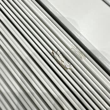 Kırık Ve Lekeli Ahşap Jaluzi Perde Üzerine İade İsteği