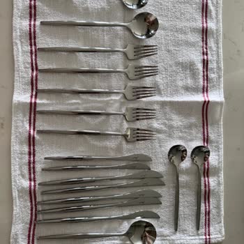 Jumbo Çatal Kaşık Setinde Renk Dökülmesi Ve Matlaşma: Üretim Hatası İddiası