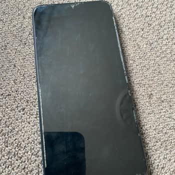 Sahibinden.com'da Satılan Cep Telefonu Eksik Parçalı Farklı Cihazla İade Edildi