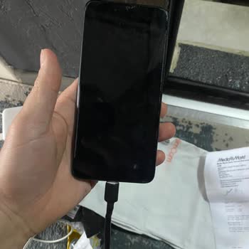 Sahibinden.com'da Satılan Cep Telefonu Eksik Parçalı Farklı Cihazla İade Edildi