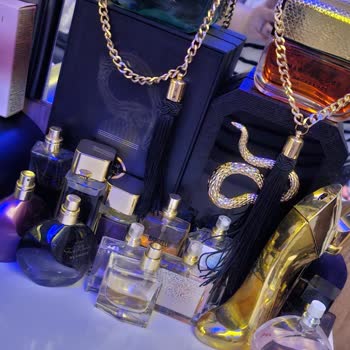 Temizlik Şefi | Kayseri Temizlik Sırasında Buldukları Her Şeyi Çöpe Atmışlar