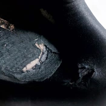 Skechers Ayakkabısının Kısa Sürede Topuk Ve Taban Astarının Soyulması Ve Değişim Talebi