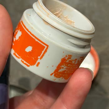 Ambalaj Kalitesindeki Sorun Nedeniyle Göz Kremi Kullanılamaz Ve İade Talebi