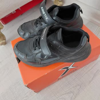 Ayakkabının Çıt Çıt Sorunu İçin Mağaza İncelemesi Ve Değişim Talebi