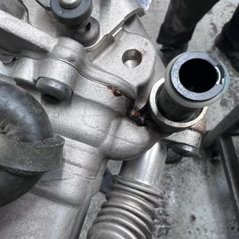 Soğutucu Sızıntısı Ve Yangın Riski İçin Ücretsiz Parça Değişimi Talebi