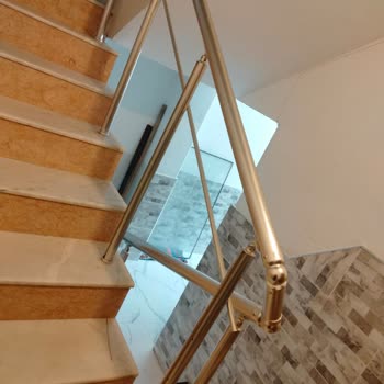 Tamamlanmayan PVC Pencere Silikon Ve Merdiven Korkuluğu İşleri İçin İletişimsiz Sözleşmeli İşçi