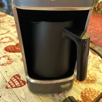 Beko Kahve Makinesinde Dış Yüzey Lekeleri Ve Deformasyon İçin Garanti Reddedildi, Yanlış Şikayet