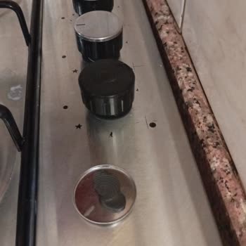 Set Üstü Ocağın Metal Parçasının Düşmesi Ve Garanti Talebi