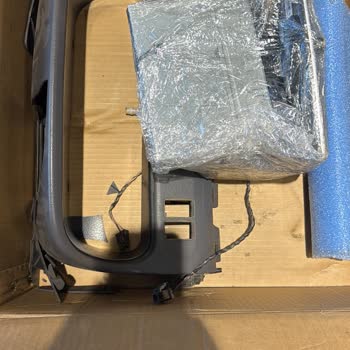 Yurtiçi Kargo'dan Gelen Hasarlı Ürünle İlgili Şikayet ve Mağduriyet