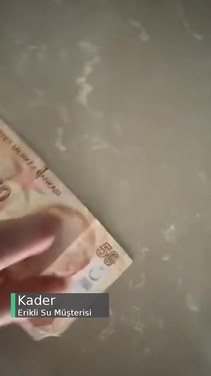 İlgisiz Erikli Çalışanları videonun kapak resmi