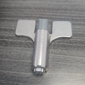 Kelebek Mobilya Koltuk Takımının Kısa Sürede Renk Atması Ve Servis İletişimindeki Sorun