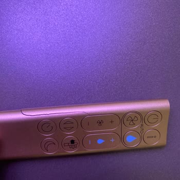 Dyson Hava Temizleyicim Servis Sonrası Kırık Ve Çizik Şeklinde Döndü