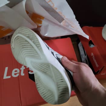 Hummel'den Kullanılmış Ayakkabı Gönderildi, İade Süreci İhmal Edildi