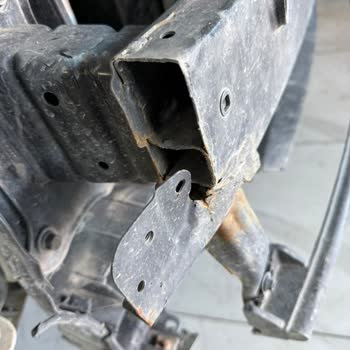 Pilot Garage Ekspertizindeki Yanıltıcı Orijinal Beyanı Ve Aracımın Değer Kaybı