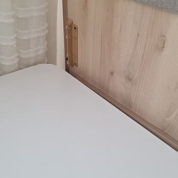 Kırılan Yatak Başlığı Ve Çocuk Güvenliği İçin Ücretsiz Değişim Talebi